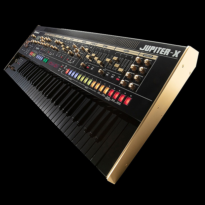 2022-GPX-Roland-Juptiter-X-Gold-2-700.jpg