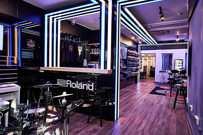 2022-GPX-Roland-London-Store-Blue-Sweep-700.jpg